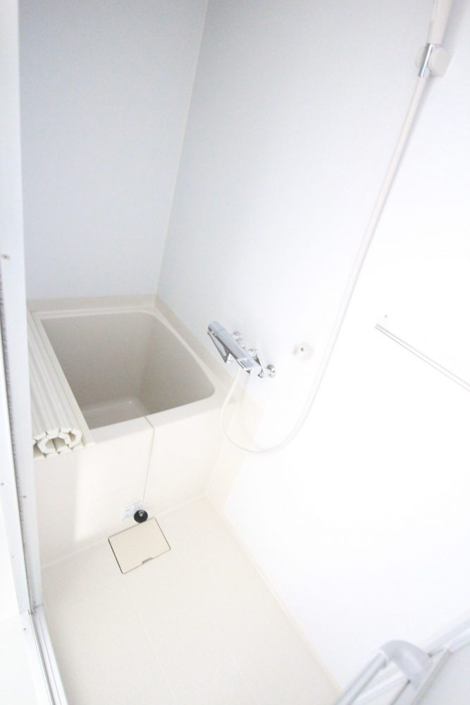 フローラ・テラス203浴室