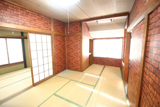 三輪町　２階　リフォーム前