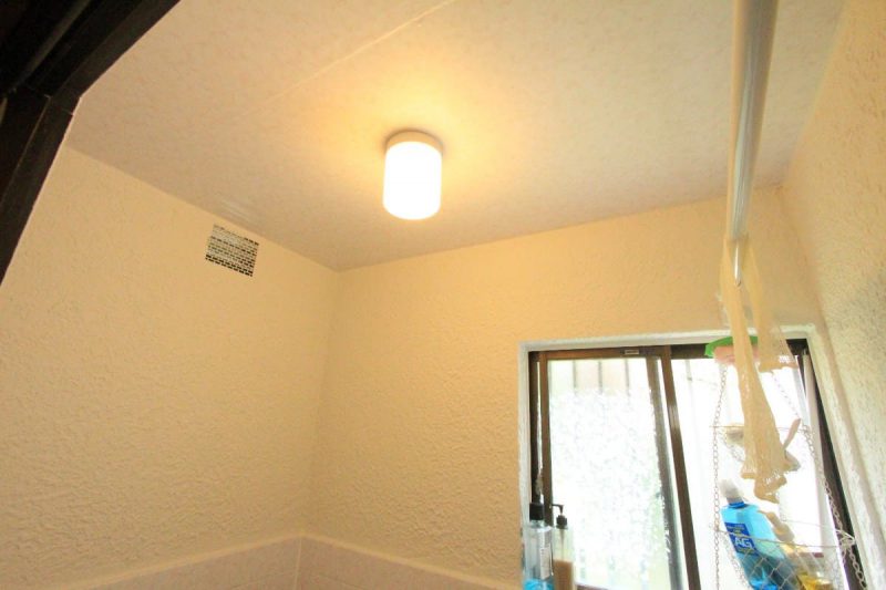 浴室リフォーム　天井　塗装