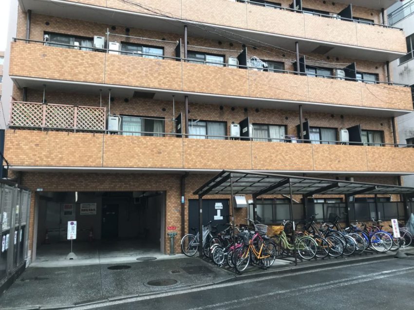 ライオンズマンション伊勢佐木長者町第２ 503号室　自転車置き場