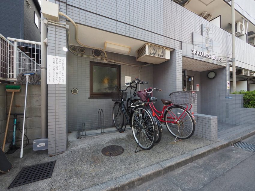 スカイコート新宿第３ 206号室　自転車置き場